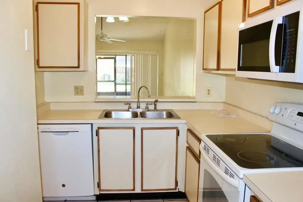 108 Creekside Way Orlando FL 32824