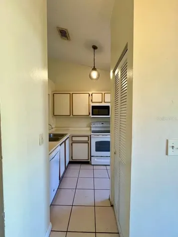 108 Creekside Way Orlando FL 32824