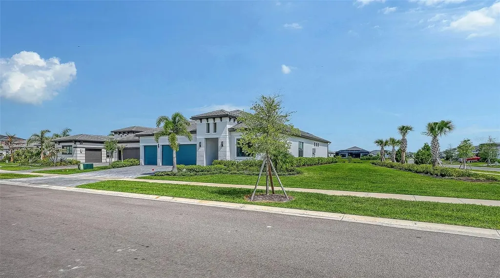 4709 Cedron Court Sarasota FL 34240
