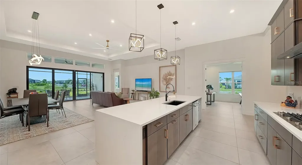4709 Cedron Court Sarasota FL 34240
