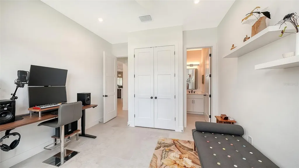4709 Cedron Court Sarasota FL 34240