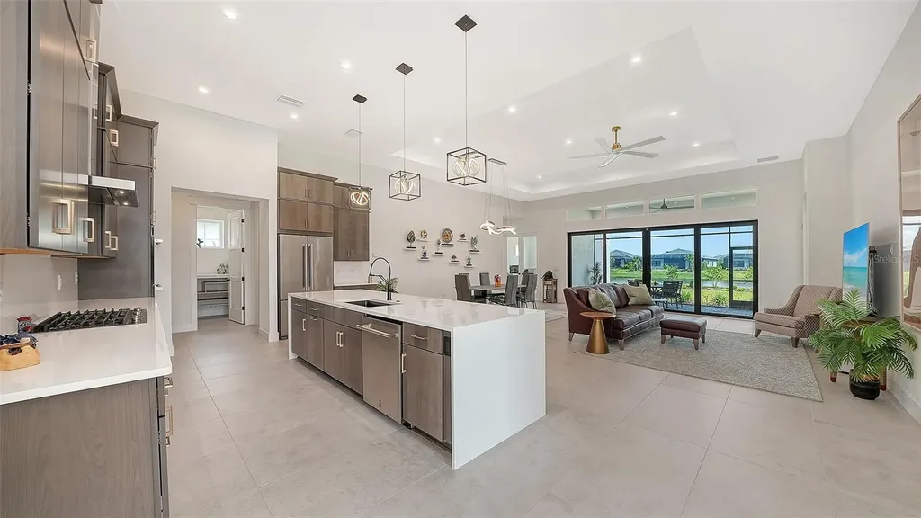 4709 Cedron Court Sarasota FL 34240