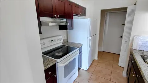 9010 Dacena Villa Place Tampa FL 33635