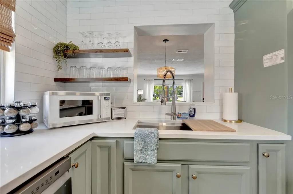 1389 Chesterfield Drive Clearwater FL 33756