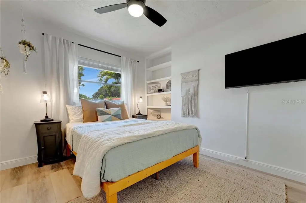 1389 Chesterfield Drive Clearwater FL 33756