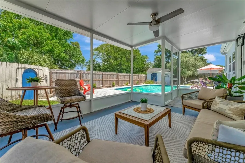 1389 Chesterfield Drive Clearwater FL 33756