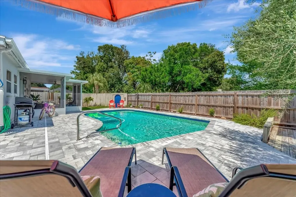 1389 Chesterfield Drive Clearwater FL 33756