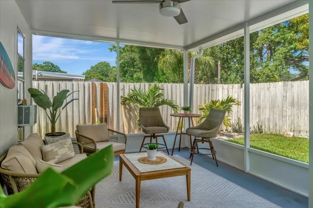 1389 Chesterfield Drive Clearwater FL 33756