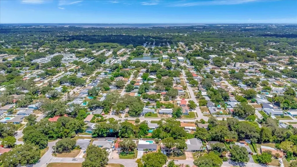 1389 Chesterfield Drive Clearwater FL 33756