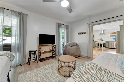 1389 Chesterfield Drive Clearwater FL 33756