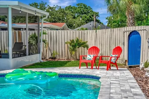 1389 Chesterfield Drive Clearwater FL 33756