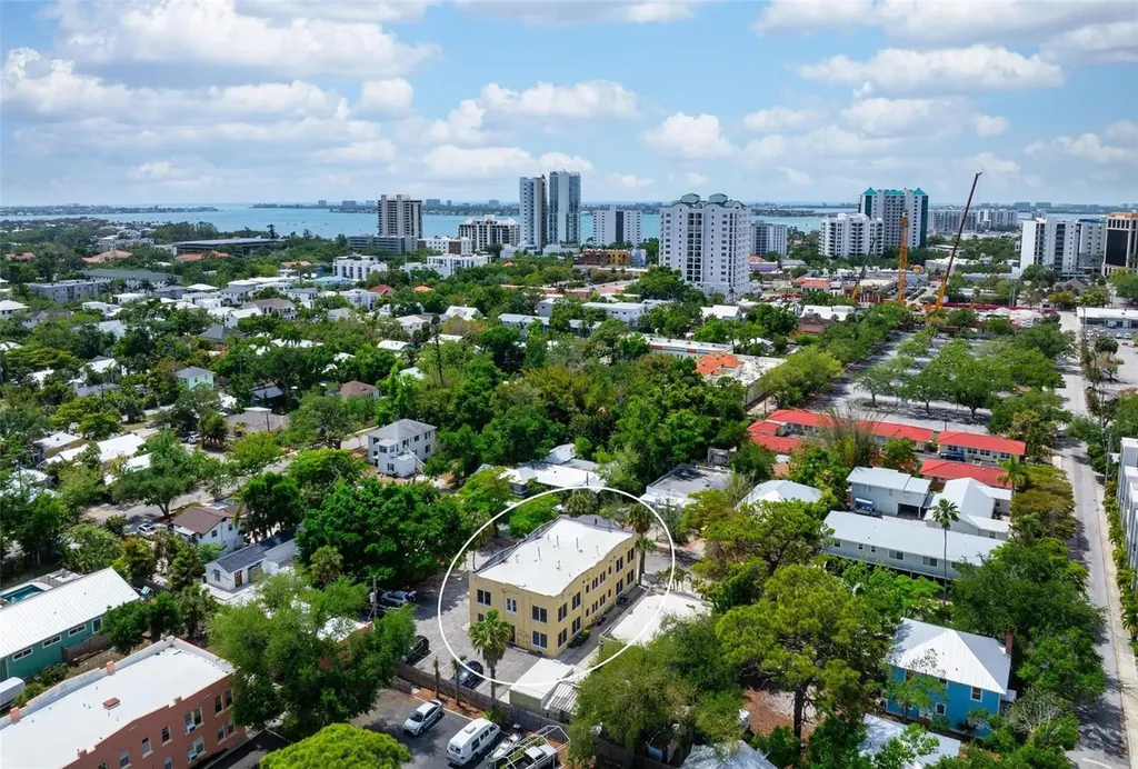325 Ohio Place Sarasota FL 34236