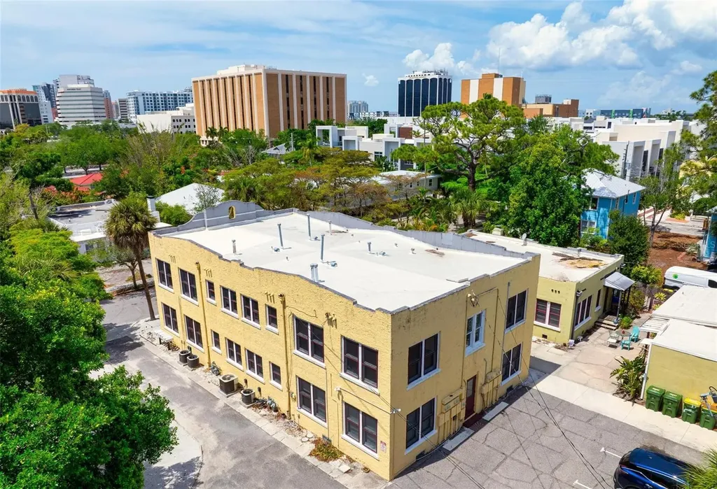 325 Ohio Place Sarasota FL 34236