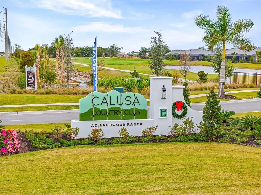 19007 Scallop Loop Lakewood Ranch FL 34202