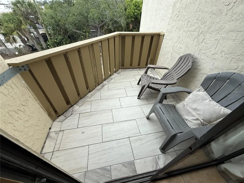 6157 Midnight Pass Road Sarasota FL 34242