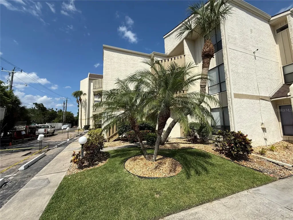 6157 Midnight Pass Road Sarasota FL 34242