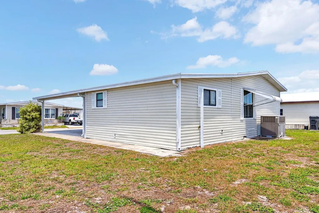 8906 31st Avenue E Palmetto FL 34221