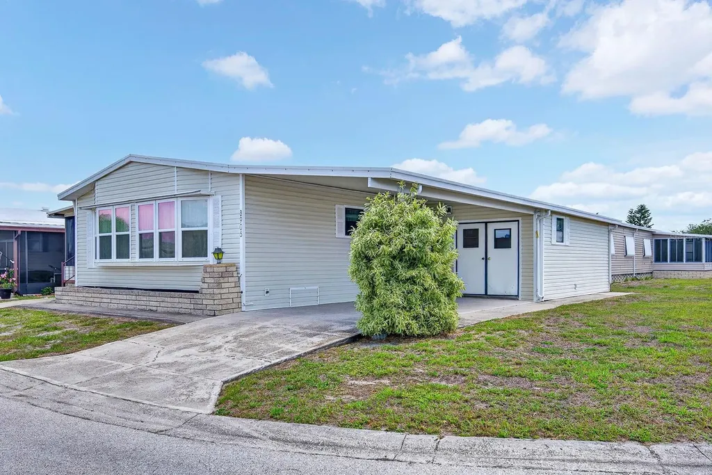 8906 31st Avenue E Palmetto FL 34221