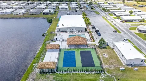 8906 31st Avenue E Palmetto FL 34221