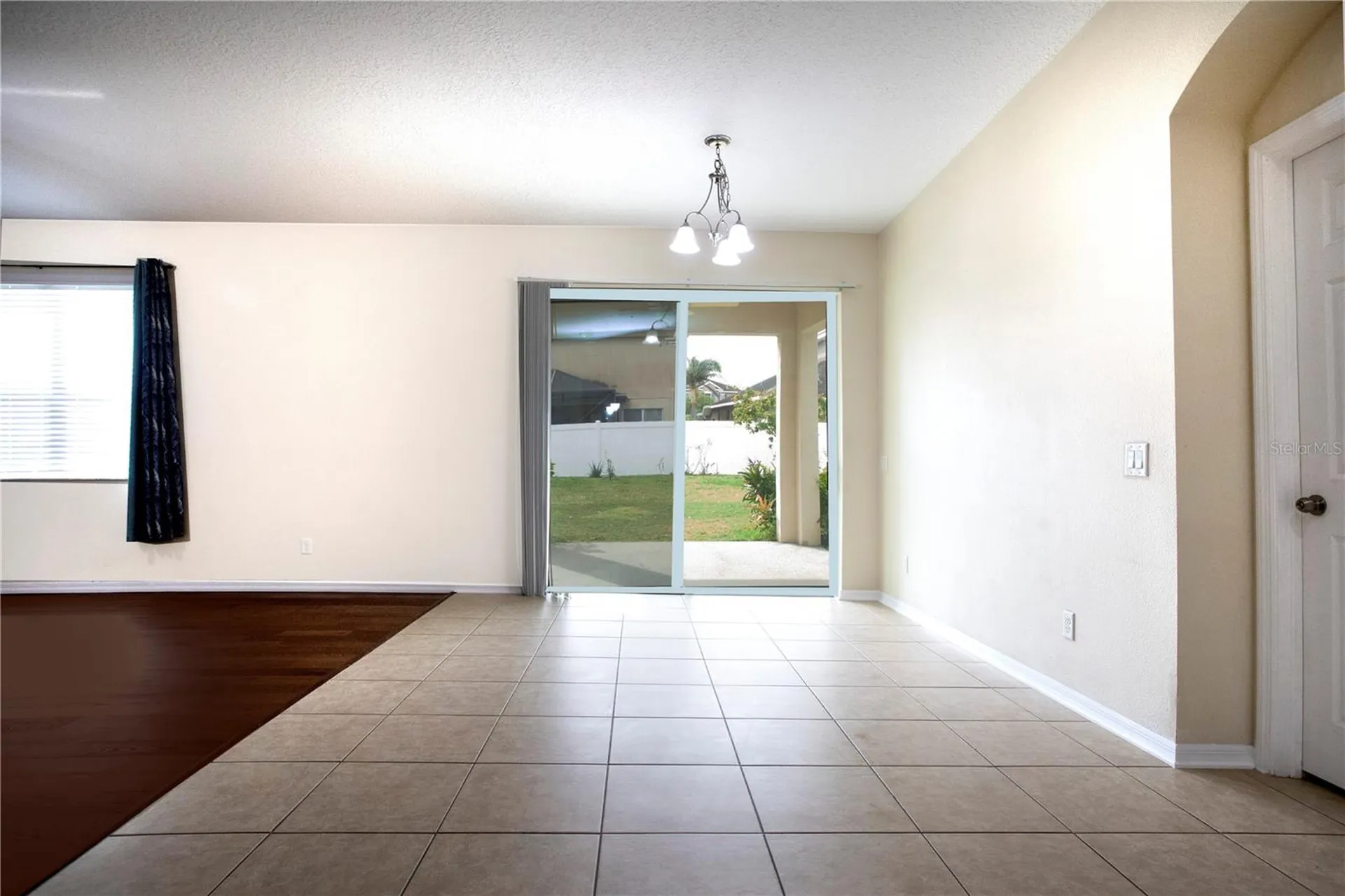 1319 Rowantree Drive Dover FL 33527