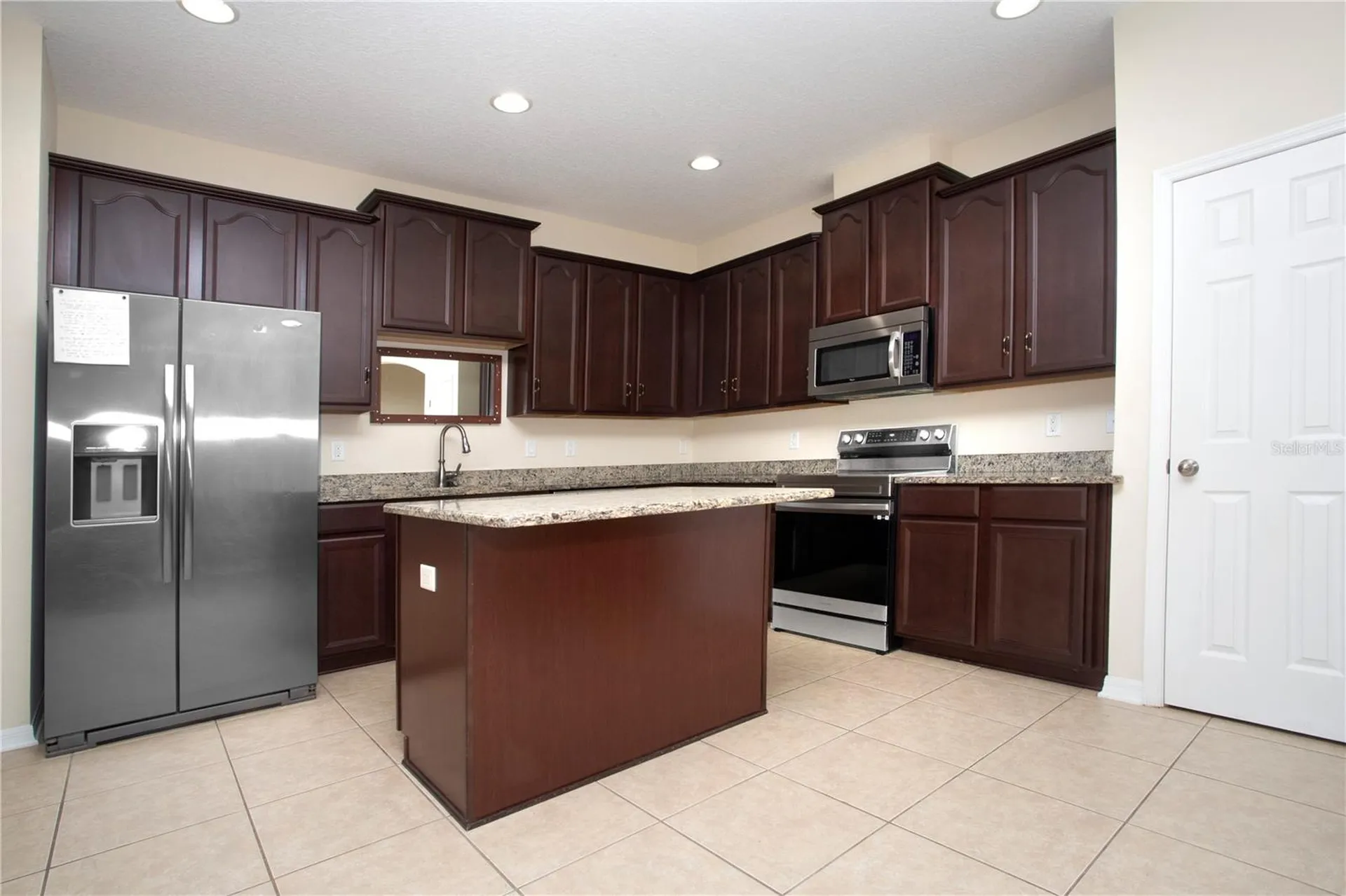 1319 Rowantree Drive Dover FL 33527