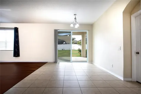 1319 Rowantree Drive Dover FL 33527