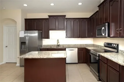 1319 Rowantree Drive Dover FL 33527