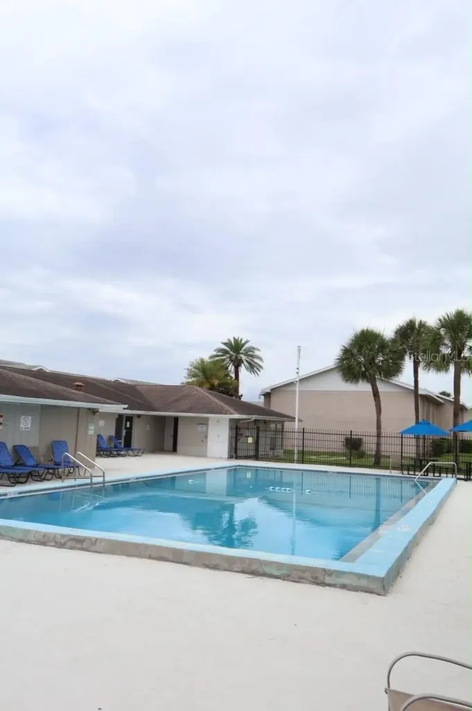 827 Sky Lake Circle Orlando FL 32809