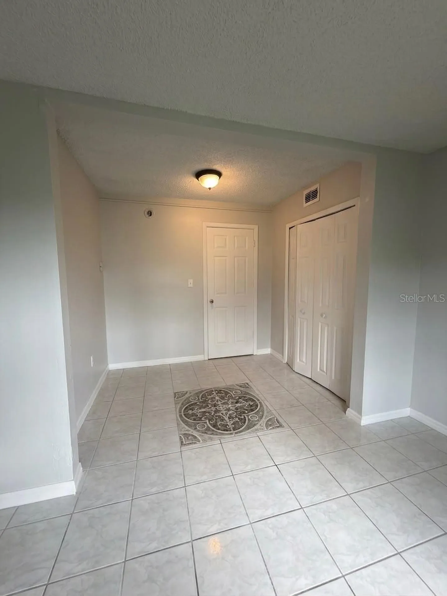 827 Sky Lake Circle Orlando FL 32809