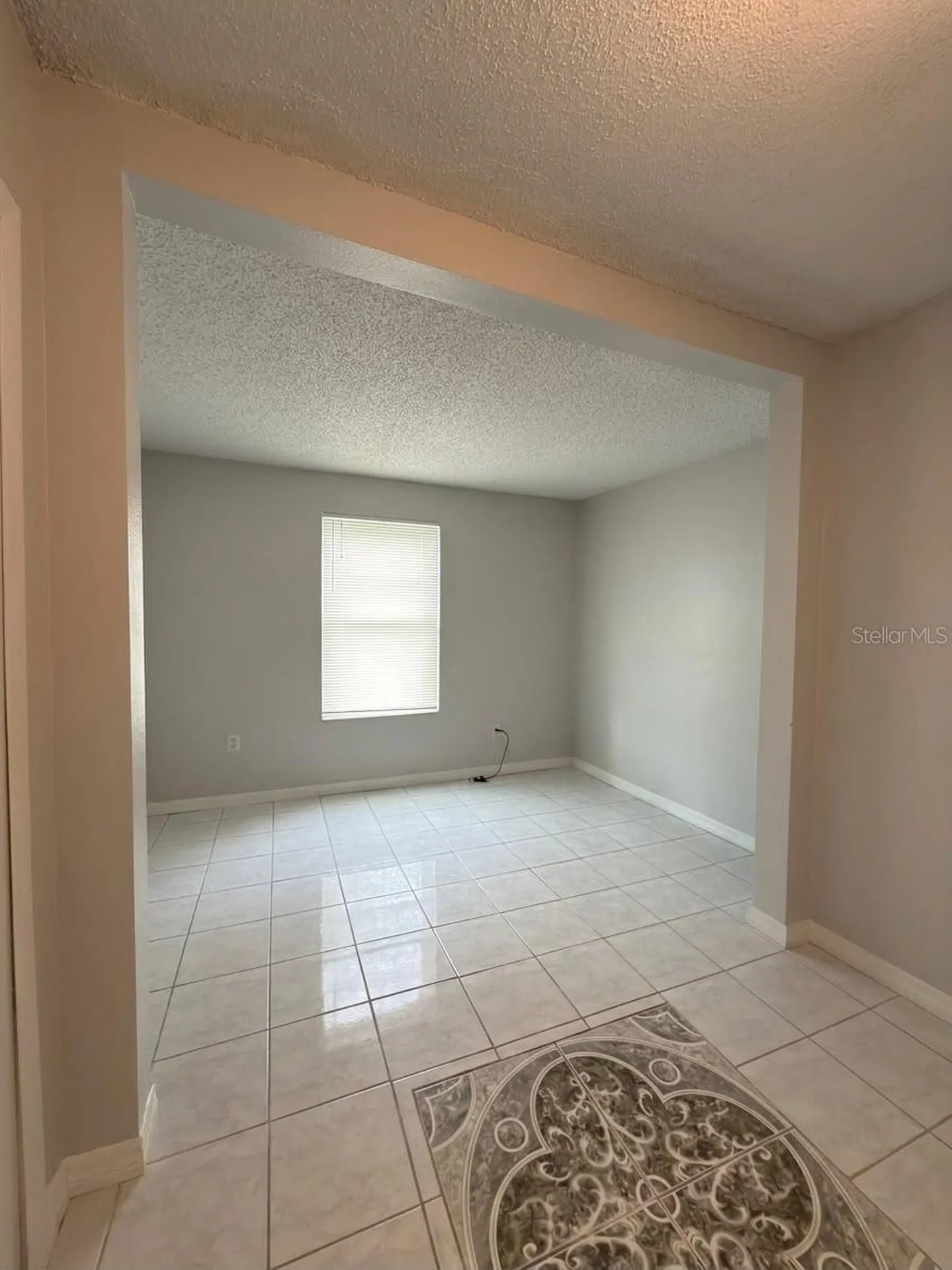 827 Sky Lake Circle Orlando FL 32809
