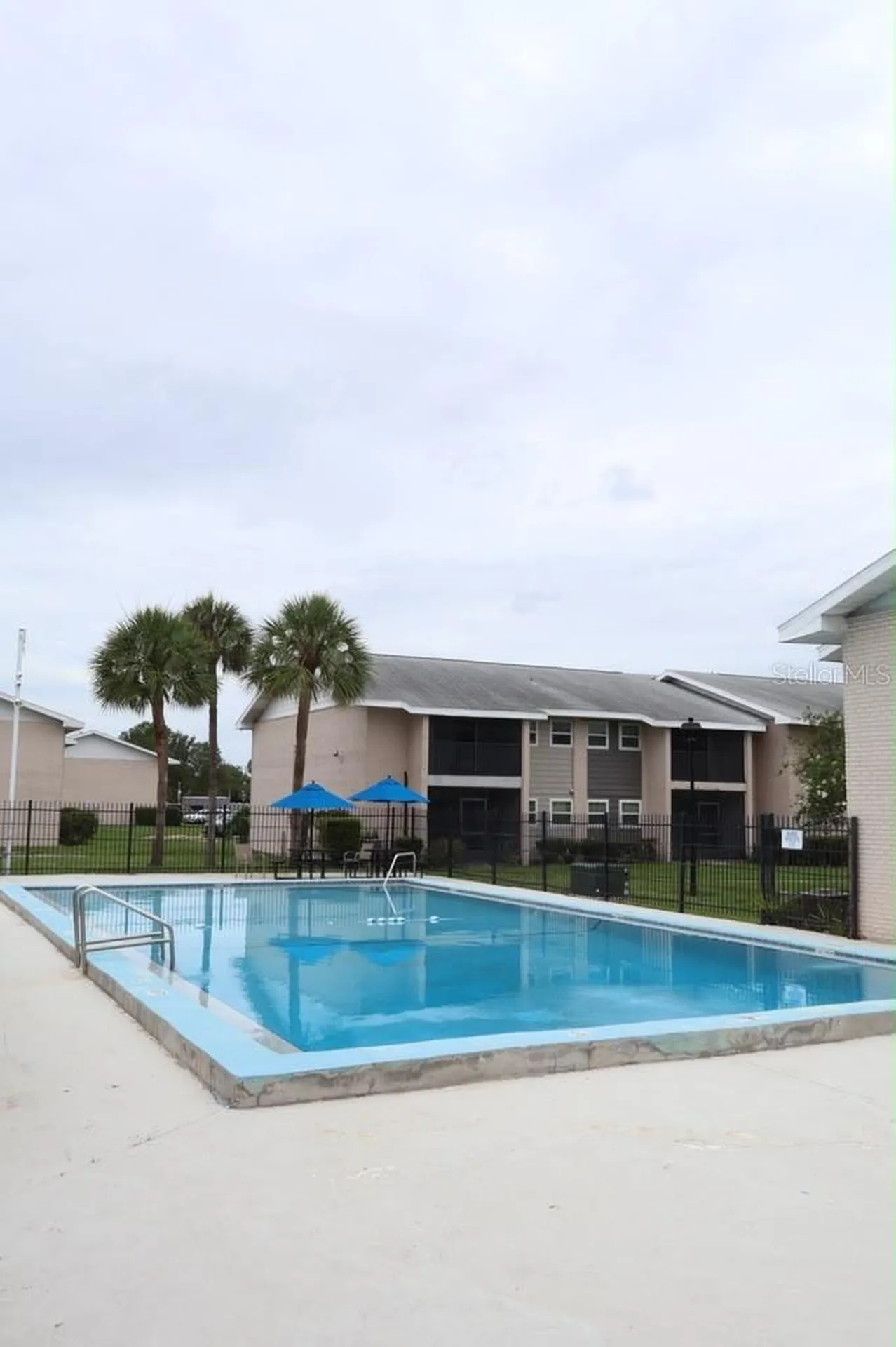 827 Sky Lake Circle Orlando FL 32809