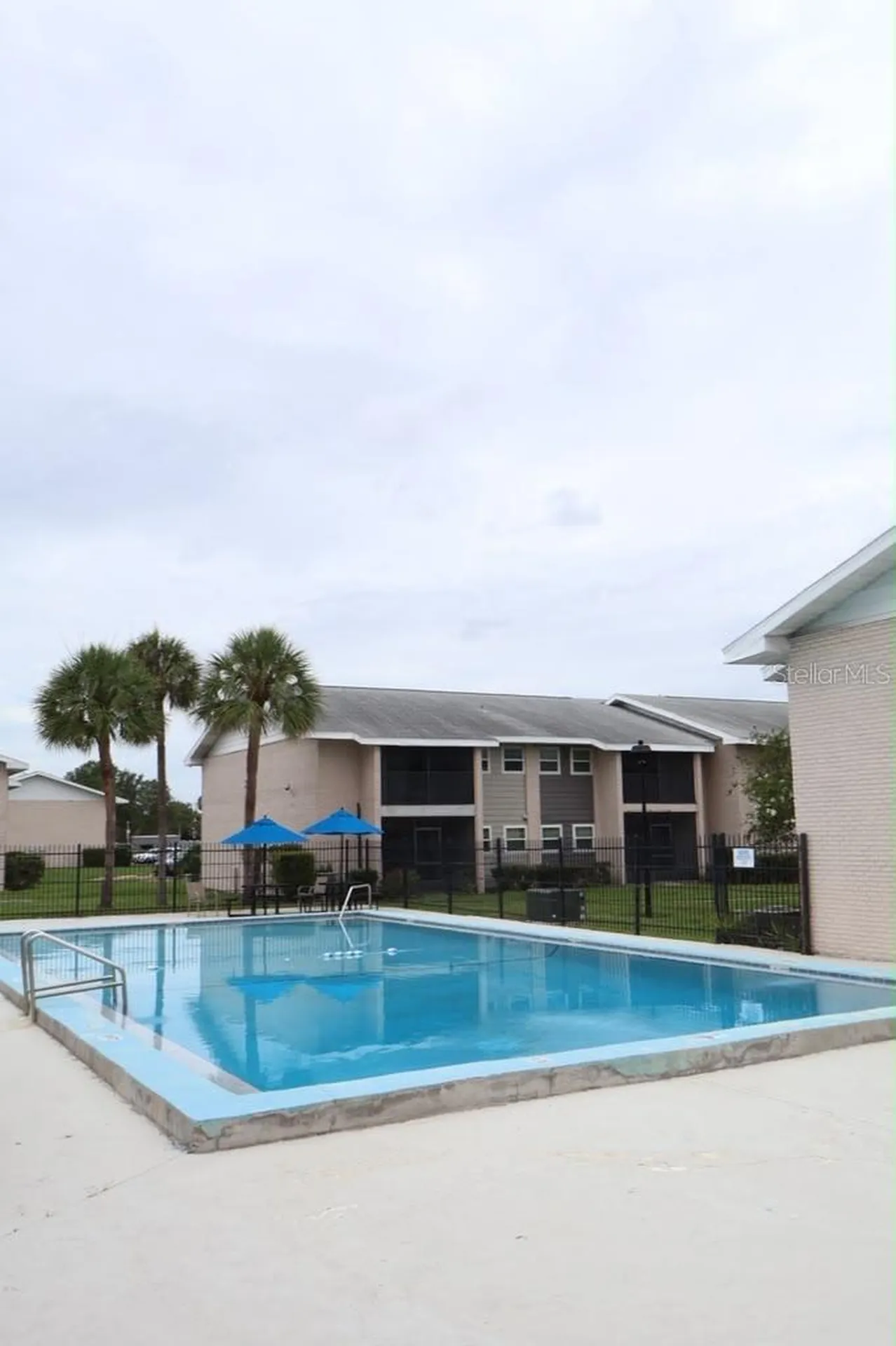 827 Sky Lake Circle Orlando FL 32809