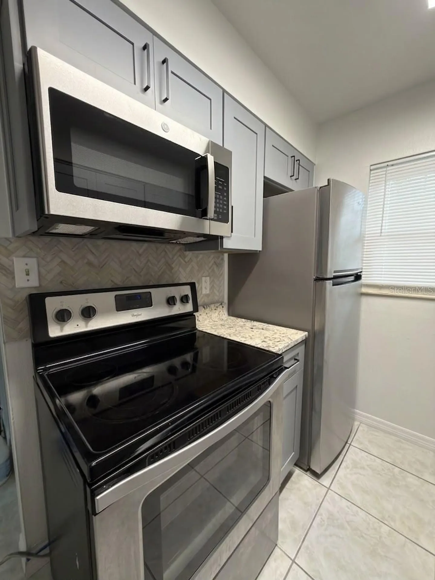 827 Sky Lake Circle Orlando FL 32809