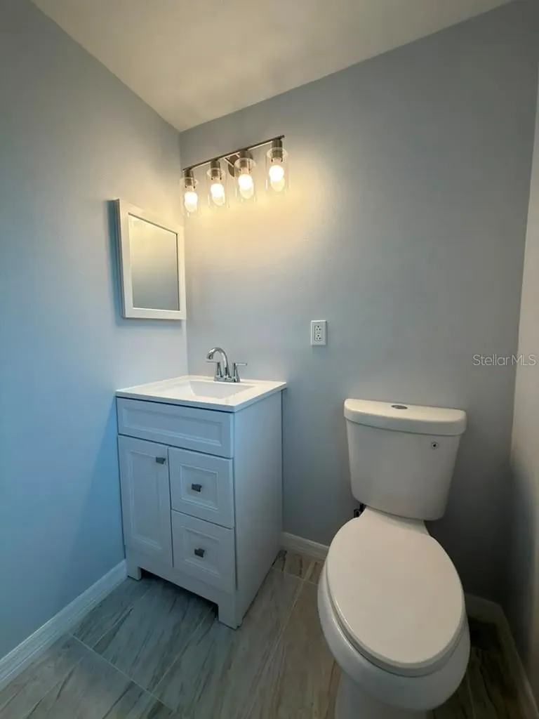 843 Sky Lake Circle Orlando FL 32809