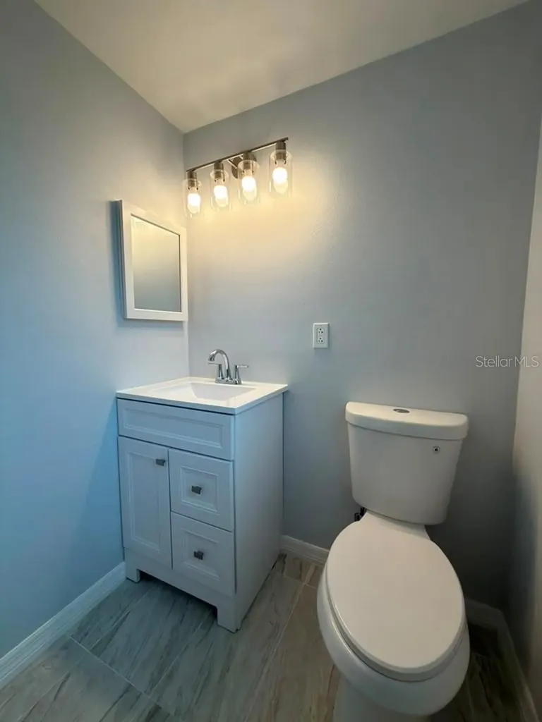 843 Sky Lake Circle Orlando FL 32809