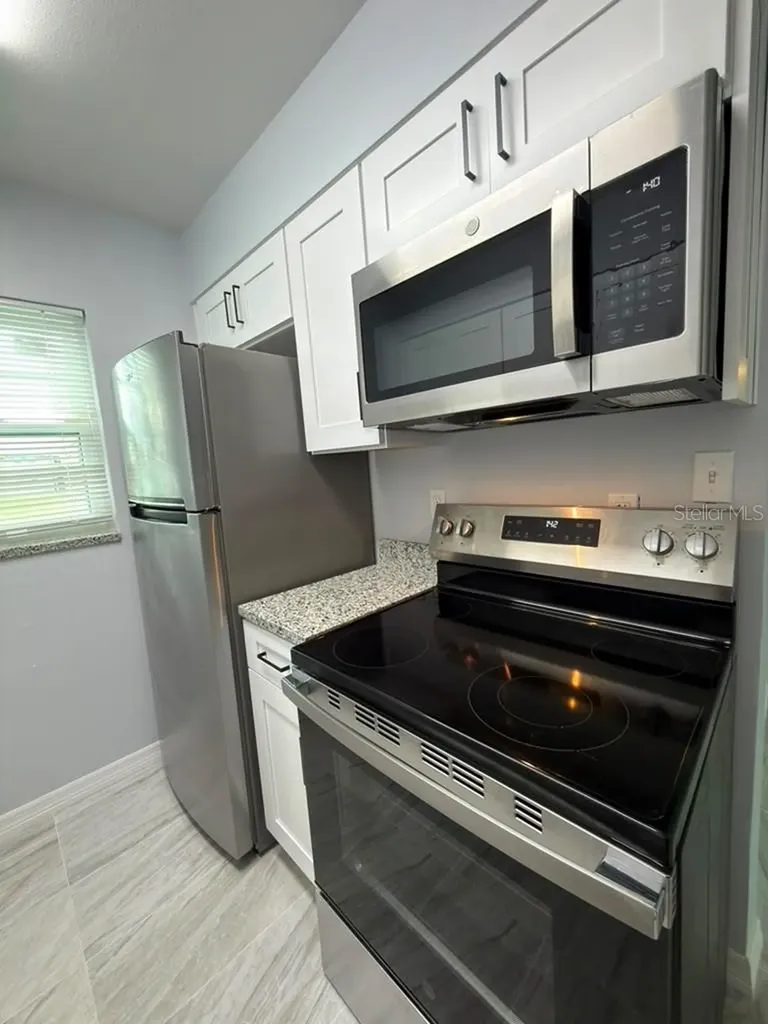 843 Sky Lake Circle Orlando FL 32809
