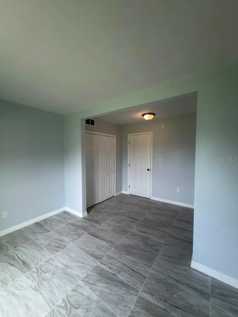 843 Sky Lake Circle Orlando FL 32809