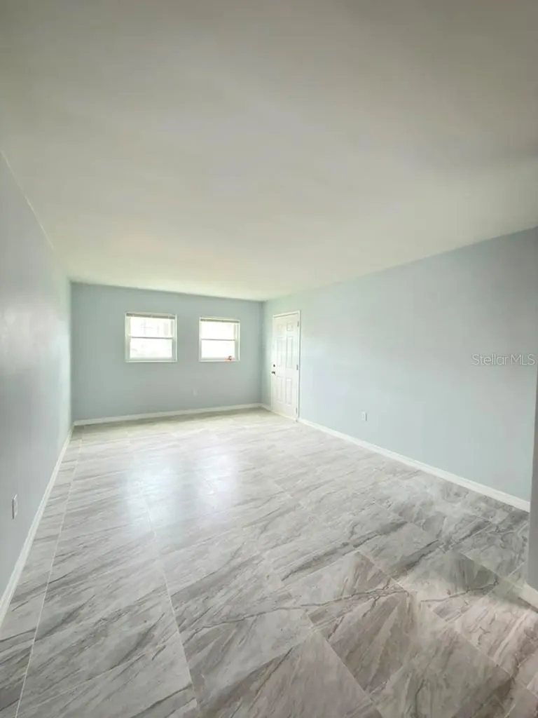 843 Sky Lake Circle Orlando FL 32809