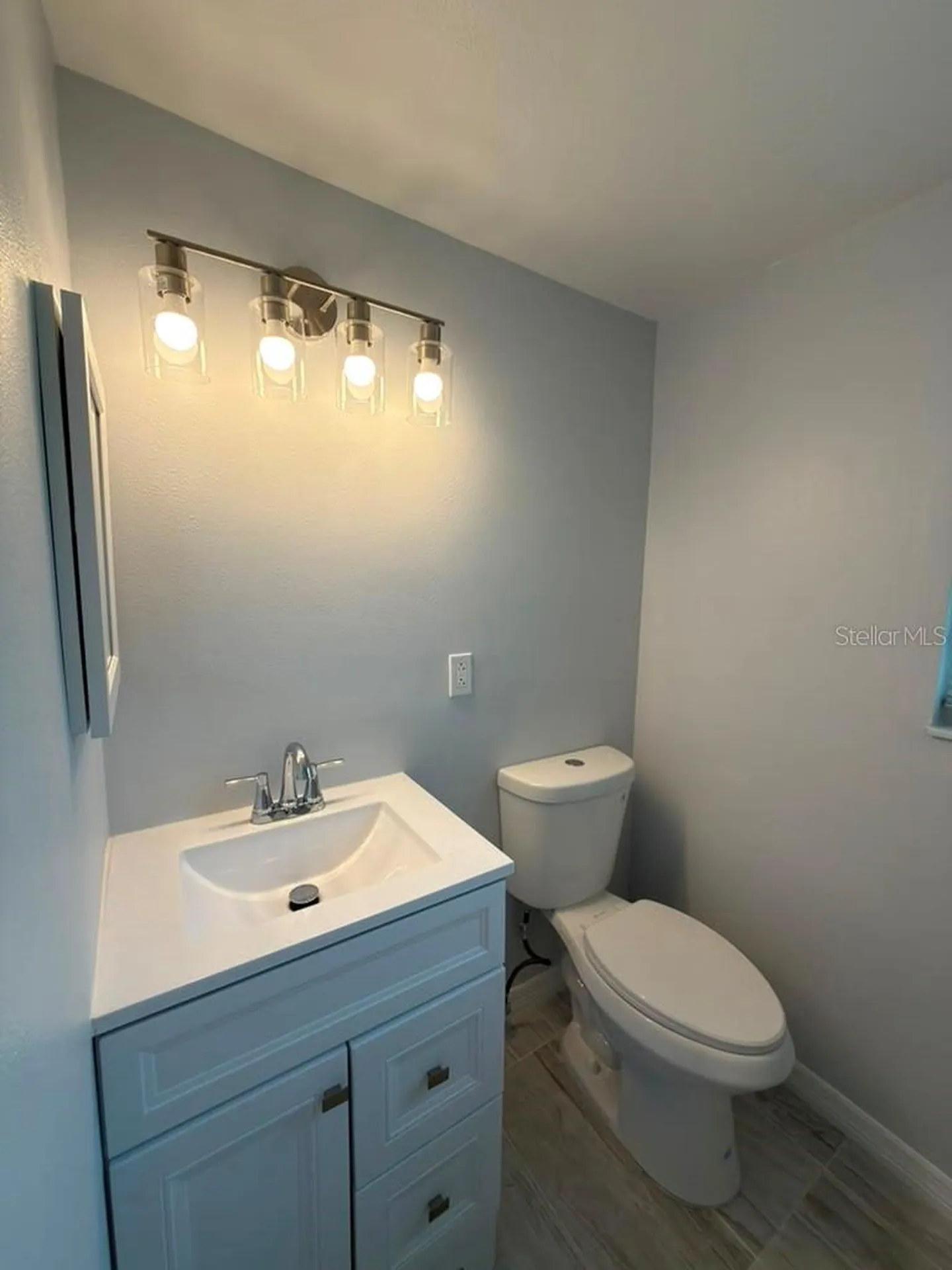 843 Sky Lake Circle Orlando FL 32809