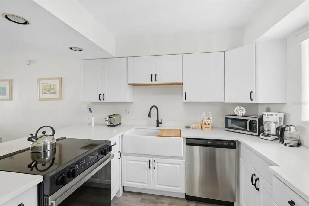 1801 Gulf Drive N Bradenton Beach FL 34217