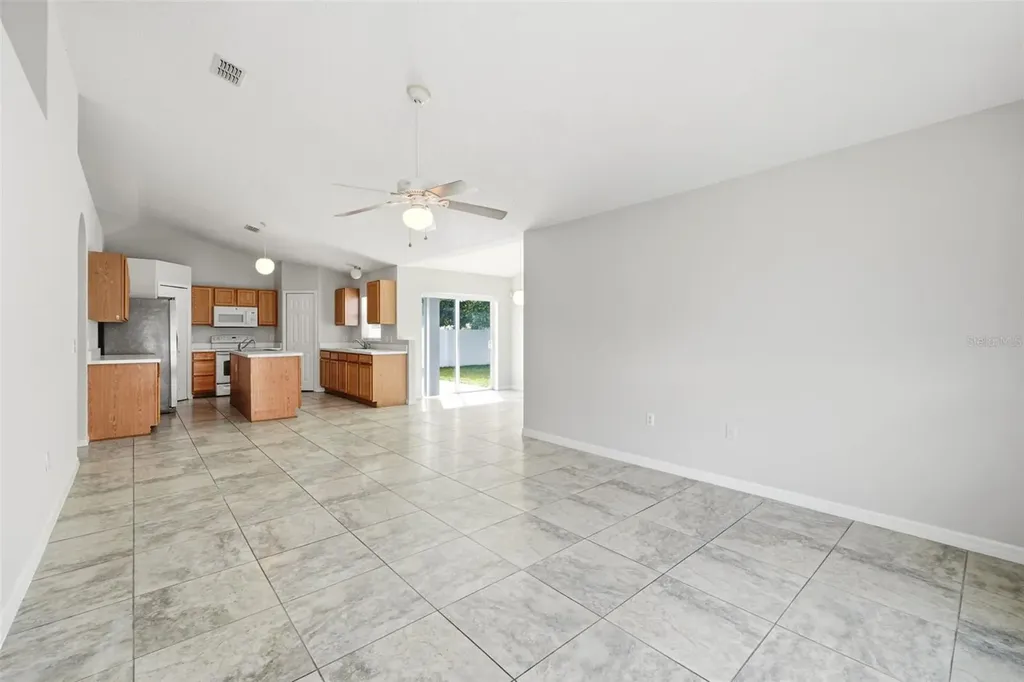955 Louvre Court Kissimmee FL 34759