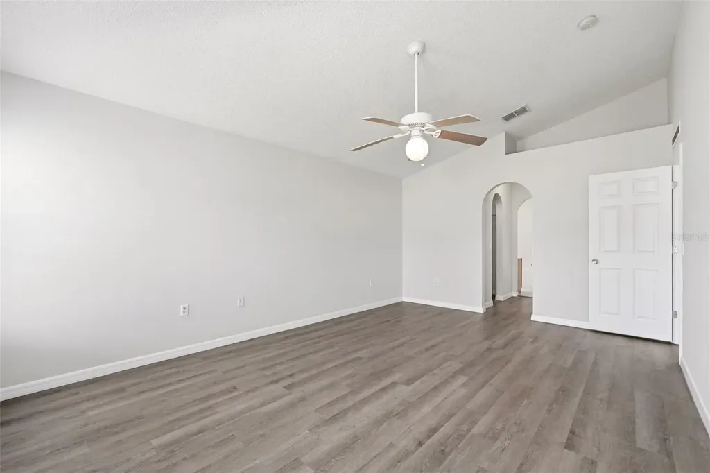 955 Louvre Court Kissimmee FL 34759