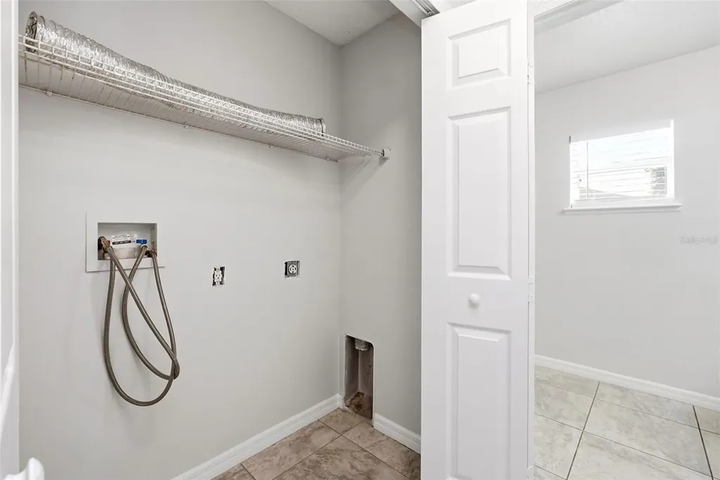 955 Louvre Court Kissimmee FL 34759