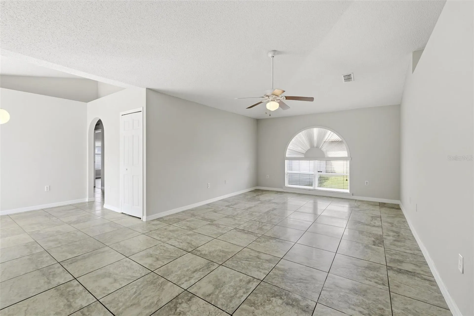 955 Louvre Court Kissimmee FL 34759