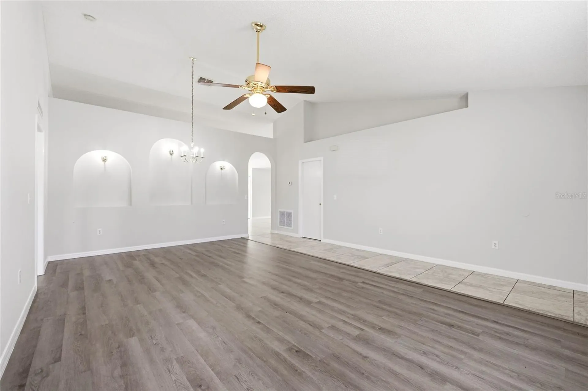955 Louvre Court Kissimmee FL 34759