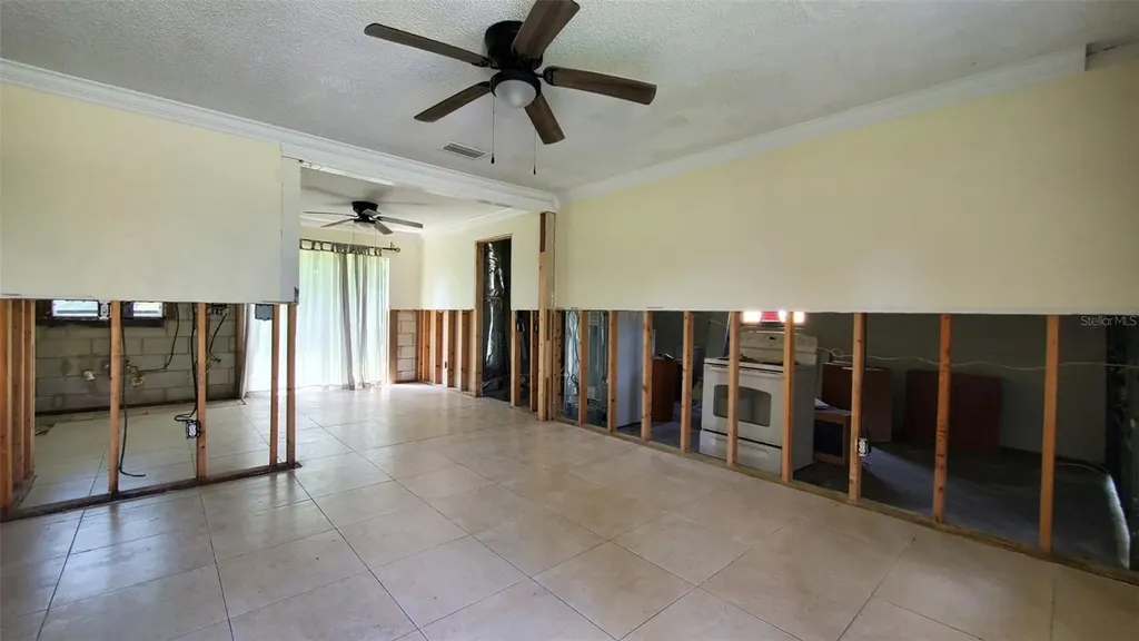 963 Madison Avenue Daytona Beach FL 32114