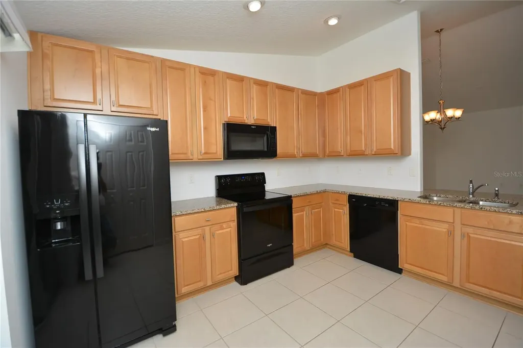 33 Rosecroft Lane Palm Coast FL 32164