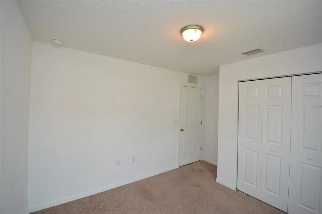 33 Rosecroft Lane Palm Coast FL 32164