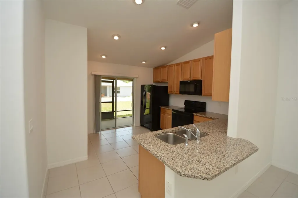 33 Rosecroft Lane Palm Coast FL 32164