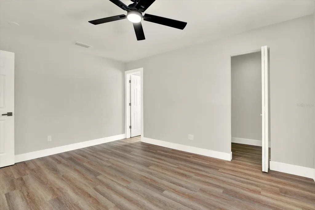 6341 Elmhurst Drive Pinellas Park FL 33782